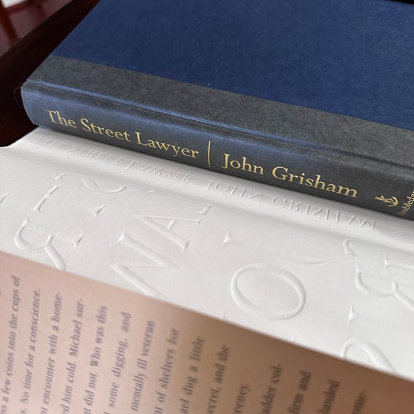 3 John Grisham Hardcover Books Street Lawyer Painted House The Testament 1st Ed - Picture 3 of 7